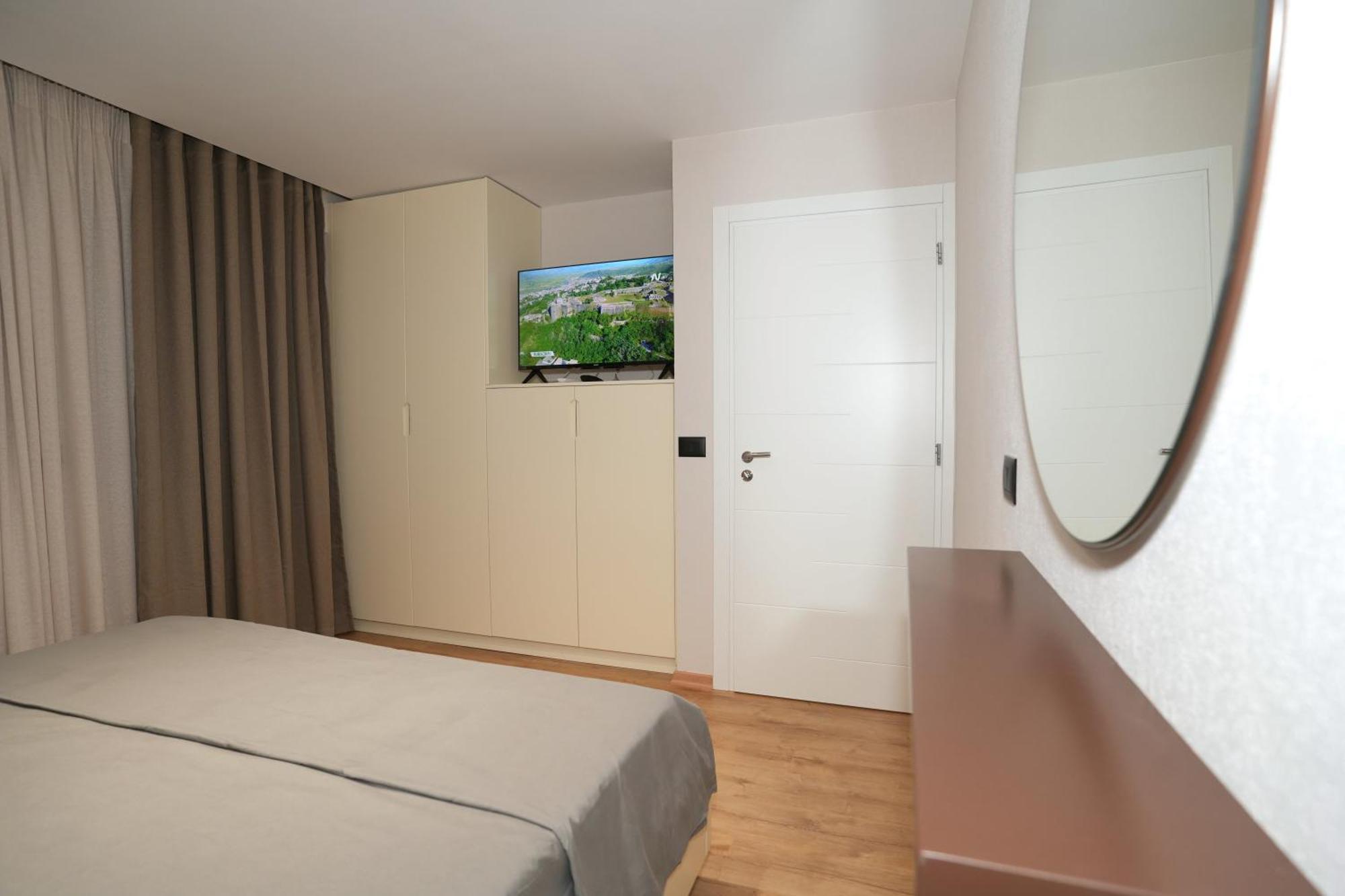 Rs Skendo Apartments Gjirokastër Dış mekan fotoğraf