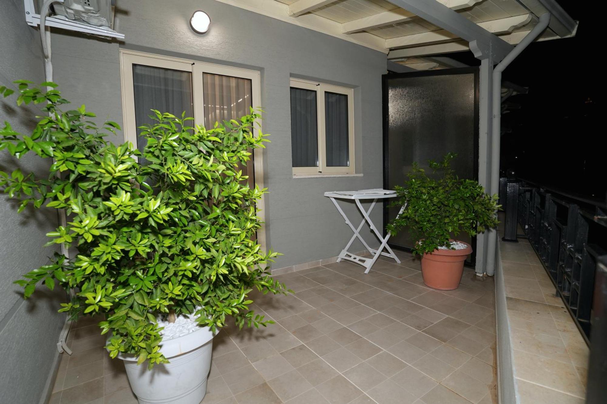 Rs Skendo Apartments Gjirokastër Dış mekan fotoğraf